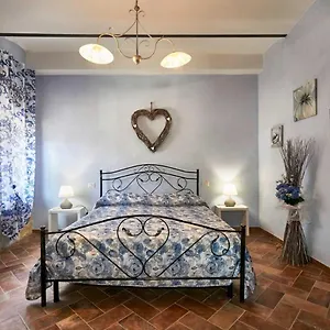 Montecrespini Farm stay