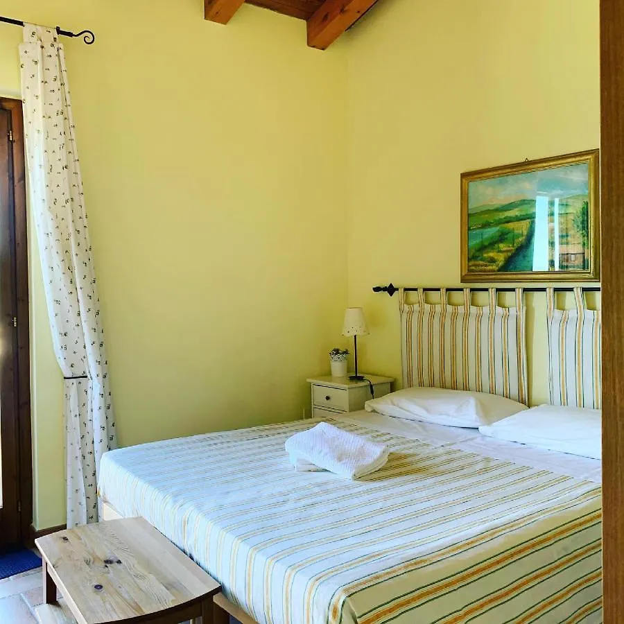 Casale Terre Rosse Bed & Breakfast Saturnia