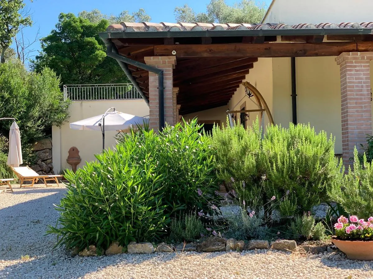 Casale Terre Rosse Bed & Breakfast Saturnia