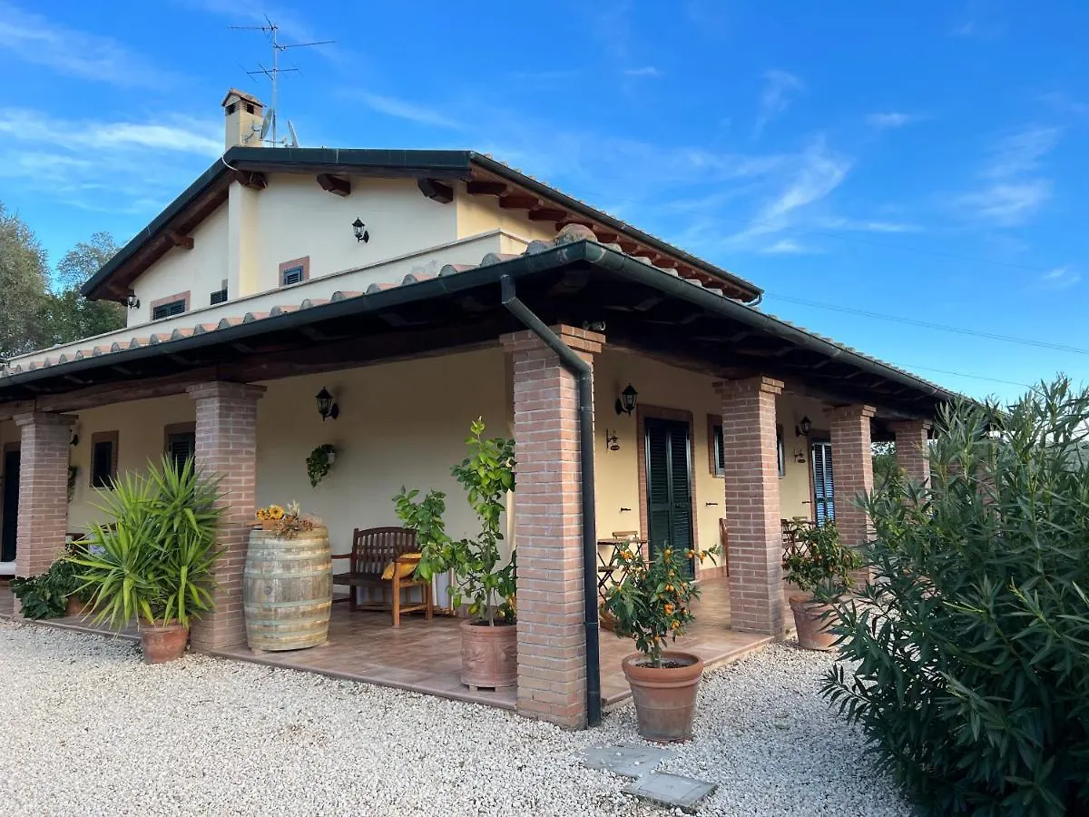 Casale Terre Rosse Bed & Breakfast Saturnia
