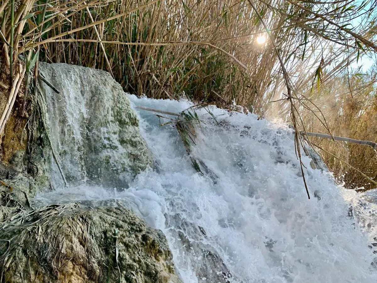 Casale Terre Rosse Bed & Breakfast Saturnia